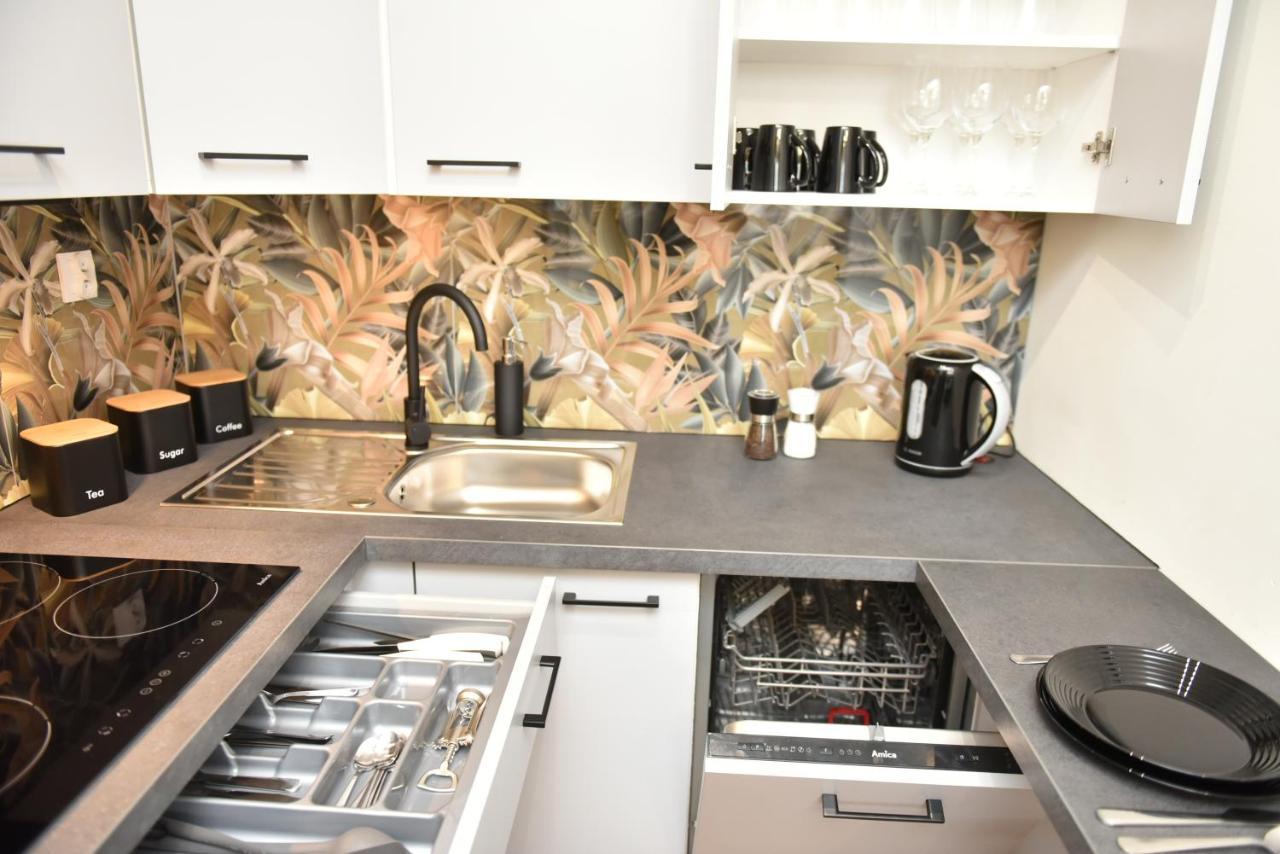 Apartament Na Zlotej Podkowie Apartment Glogow  Bagian luar foto